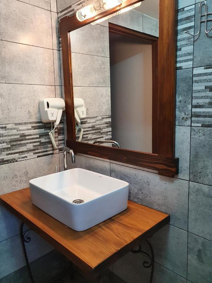 Rooms Poienita Slănic-Moldova エクステリア 写真